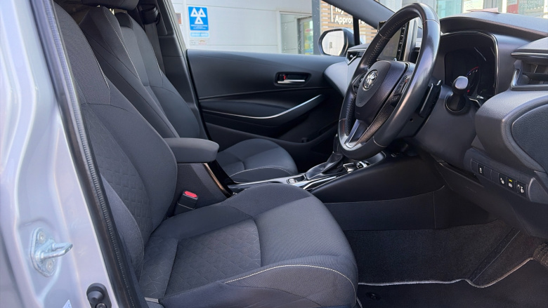 Toyota Corolla 2.0 VVT-i Hybrid Design 5dr CVT Hybrid Estate